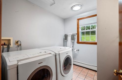 273 Oregon Ave, Woonsocket RI  02895-4959 exterior