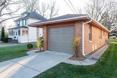 1908 North Ave, Waukegan, IL 60087-5112