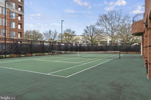 5809 Nicholson Ln, Rockville MD  20852-5740 exterior