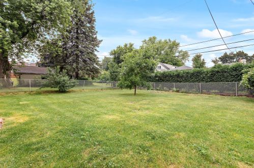 525 103, Milwaukee WI 53226-4315 exterior