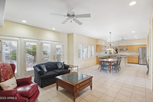 10401 Central Ave, Phoenix AZ 85020-1053 exterior