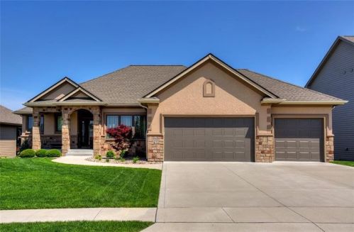 14403 Plum Dr, Des Moines, IA 50323-2665