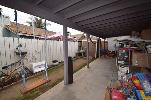 321 Red Pine Pl, Perris CA 92570-2550 exterior