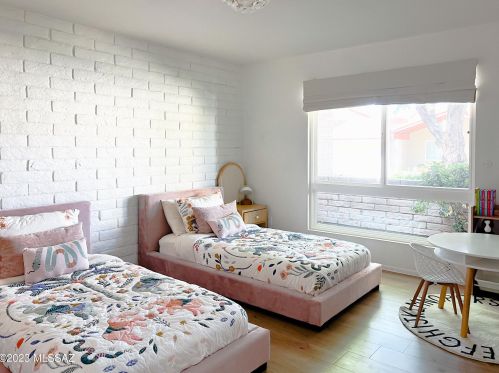 5694 Camino De La Noche, Tucson AZ  85718-4421 exterior