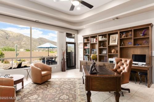 6185 Avenida De Chaparron, Tucson AZ  85750-1244 exterior