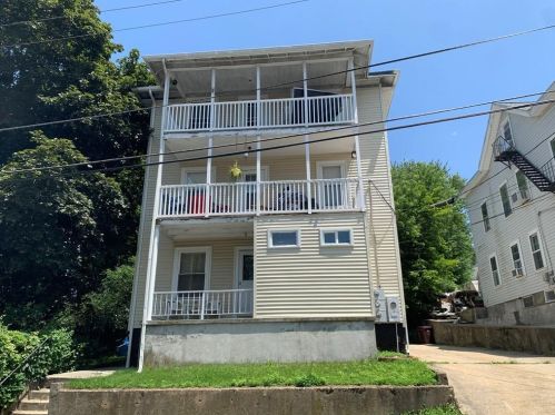 37 Richelieu St, Woonsocket, RI 02895-4840
