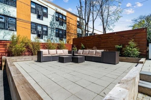 55 Hutchings St, Boston MA 02121-2206 exterior