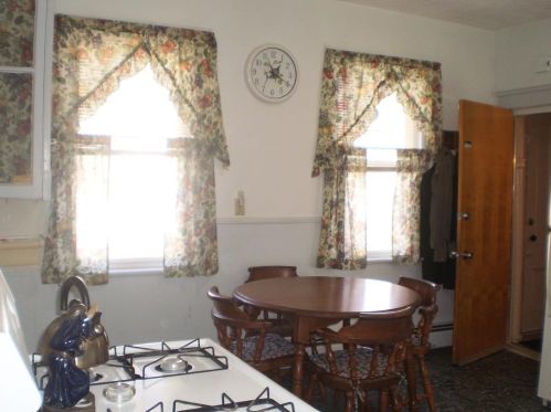 139 Veazie St, Providence RI 02908-2409 exterior