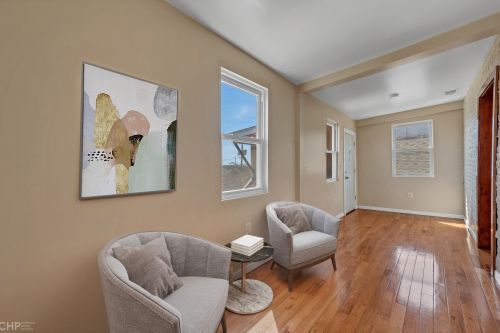 5937 Artesian Ave, Chicago IL 60645-5301 exterior