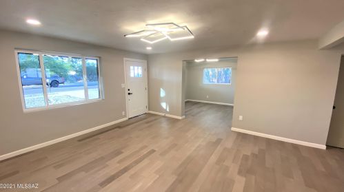 5754 18th St, Tucson AZ  85711-5106 exterior