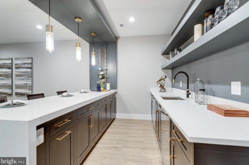 1520 Brookhaven Dr, Mc Lean VA  22101-4127 exterior