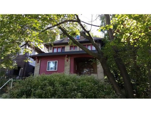 5644 Beacon St, Pittsburgh PA  15217-2000 exterior