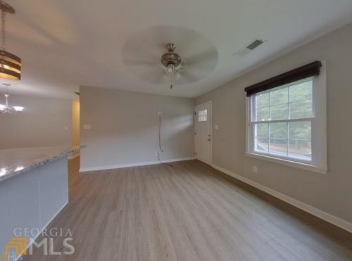 3823 Crosby Dr, Atlanta GA 30331-3432 exterior