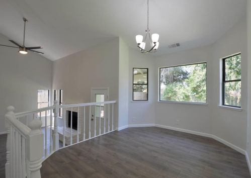 2103 Bristol Park Cir, Turlock CA  95382-2965 exterior