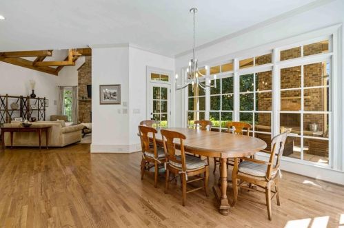 4968 Long Is Dr, Atlanta GA 30327-4904 exterior