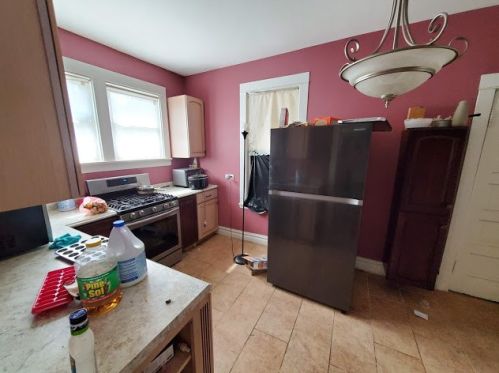 13816 Atlantic Ave, Chicago IL  60827-1905 exterior