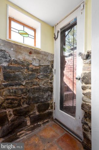 203 3 St, Washington DC 20003-1903 exterior