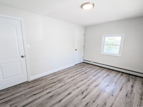 50 Ash St, Central Islip NY 11722-3828 exterior