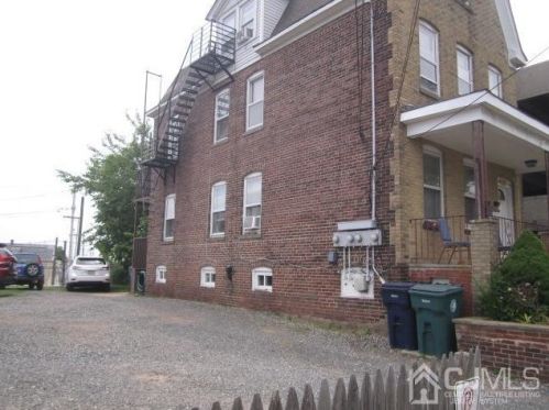 439 Barclay St, Perth Amboy NJ 08861-3128 exterior