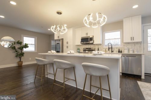 1411 Leister Dr, Silver Spring MD 20904-1548 exterior