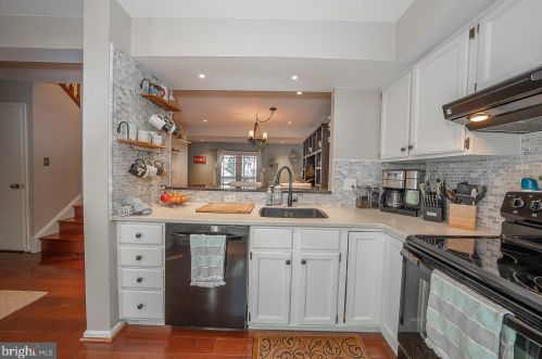 121 Bowater Ct, Media PA exterior