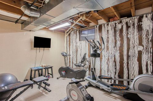 2521 Chassell St, Wyoming MI exterior