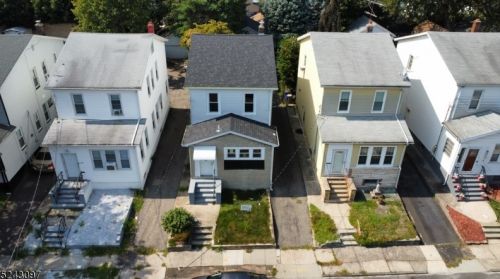 105 Coolidge St, Irvington NJ  07111-1109 exterior