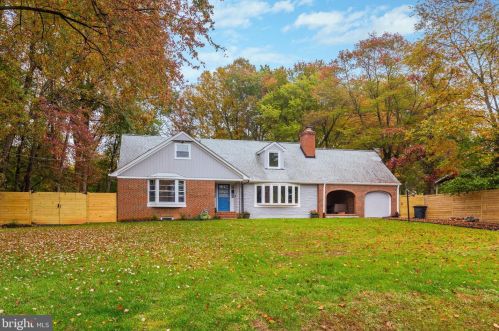 15009 Snowden Dr, Silver Spring, MD 20905-5662