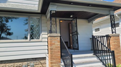 3473 14th St, Milwaukee, WI 53206-2857