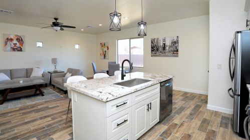 5233 Bellevue St, Tucson AZ 85712-5158 exterior