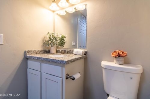 9022 5th St, Tucson AZ  85710-3044 exterior