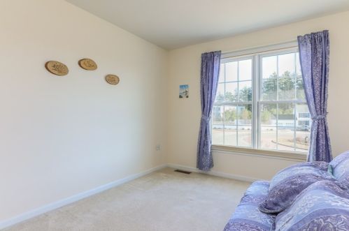 63 Alice Dr, Concord NH 03303-2034 exterior