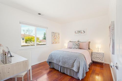 4 Coleridge Dr, Mill Valley CA 94941-4629 exterior