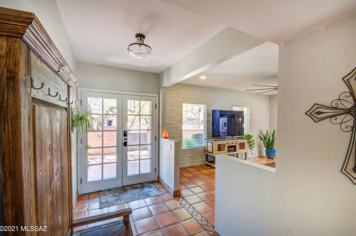 8901 Bears Path Rd, Tucson AZ  85749-8139 exterior