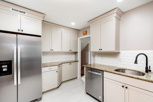 7470 Drexel Dr, Saint Louis MO 63130-2206 exterior