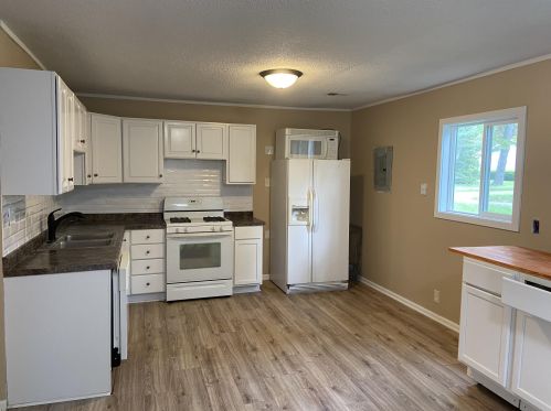 66903 North St, Dowagiac MI  49047-8875 exterior