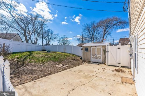 30 Norman St, Chester PA 19014-2107 exterior