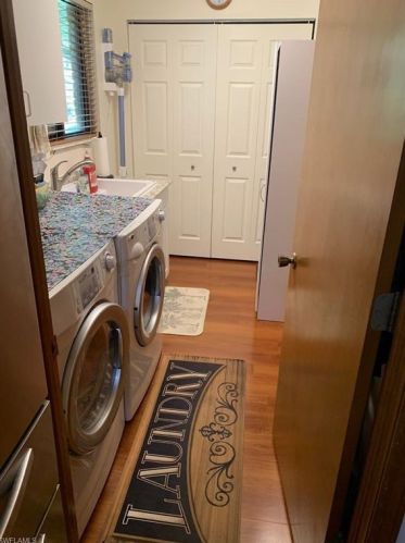 4215 Kathy Ave, Naples FL 34104-4028 exterior