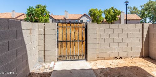 1961 Hartford St, Chandler AZ 85225-7082 exterior