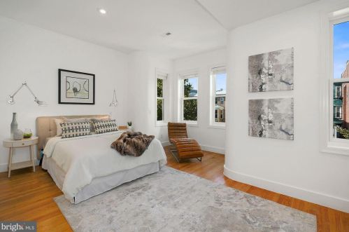 1329 10 St, Washington DC 20002-3718 exterior