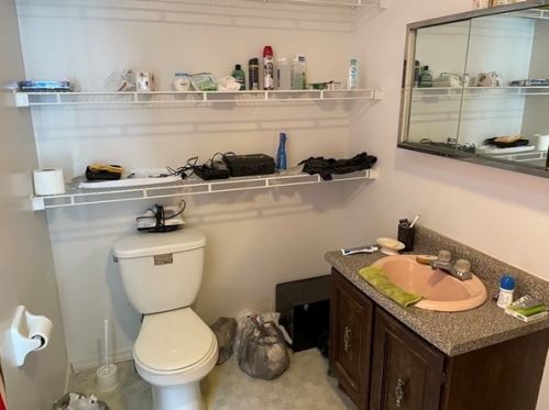 22 Loring St, Springfield MA 01105-2433 exterior