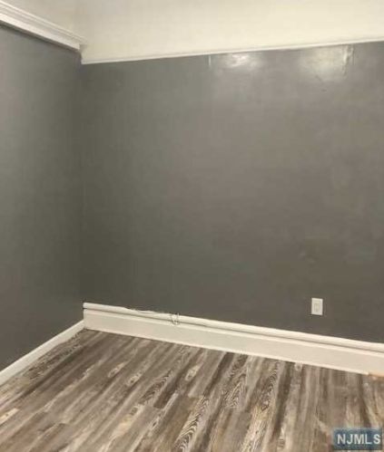 922 Grove St, Irvington NJ  07111-4311 exterior