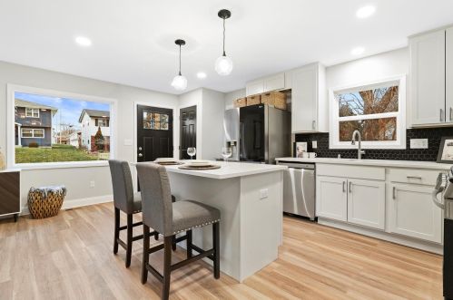 3662 32nd St, Milwaukee WI  53221-1115 exterior