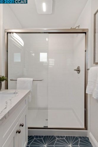 5507 Alaska Dr, Concord CA  94521-4009 exterior