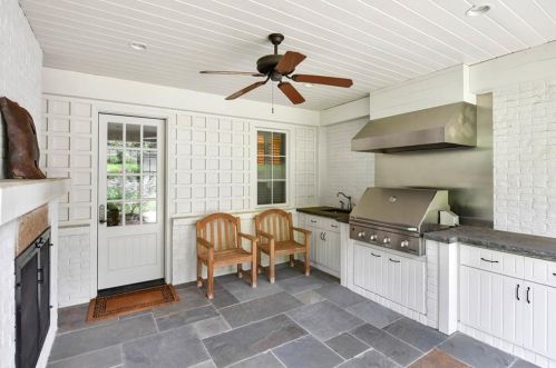 4332 Davidson Ave, Atlanta GA 30319-1152 exterior