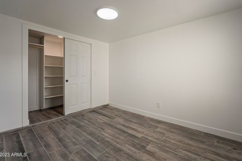 5039 18 Ave, Phoenix AZ 85015-6121 exterior