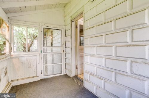 1801 Commonwealth Ave, Alexandria VA 22301-1403 exterior