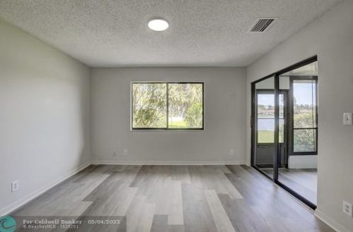 3 Mayfair Ln, Boynton Beach FL 33426-7717 exterior