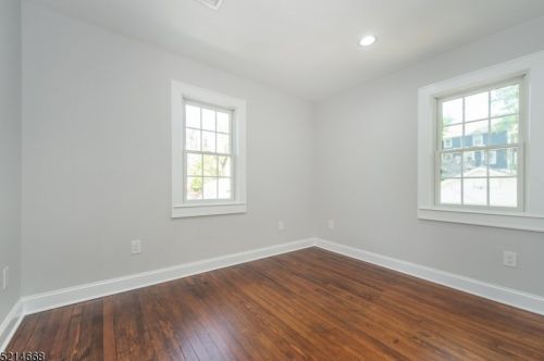 18 Kensington Ter, Maplewood NJ  07040-1323 exterior