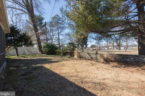 10 Meetinghouse Ln, Media PA 19064-1206 exterior